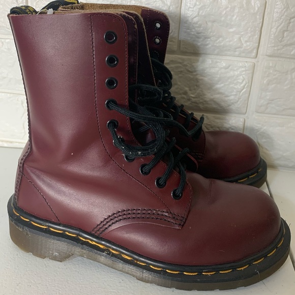 Dr martens lace up boots made in England 10 eye - Picture 11 of 11
